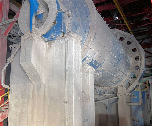 2 Units - Metso 12'6" X 24' Fgd Limestone Ball Mills, 2000 Hp)